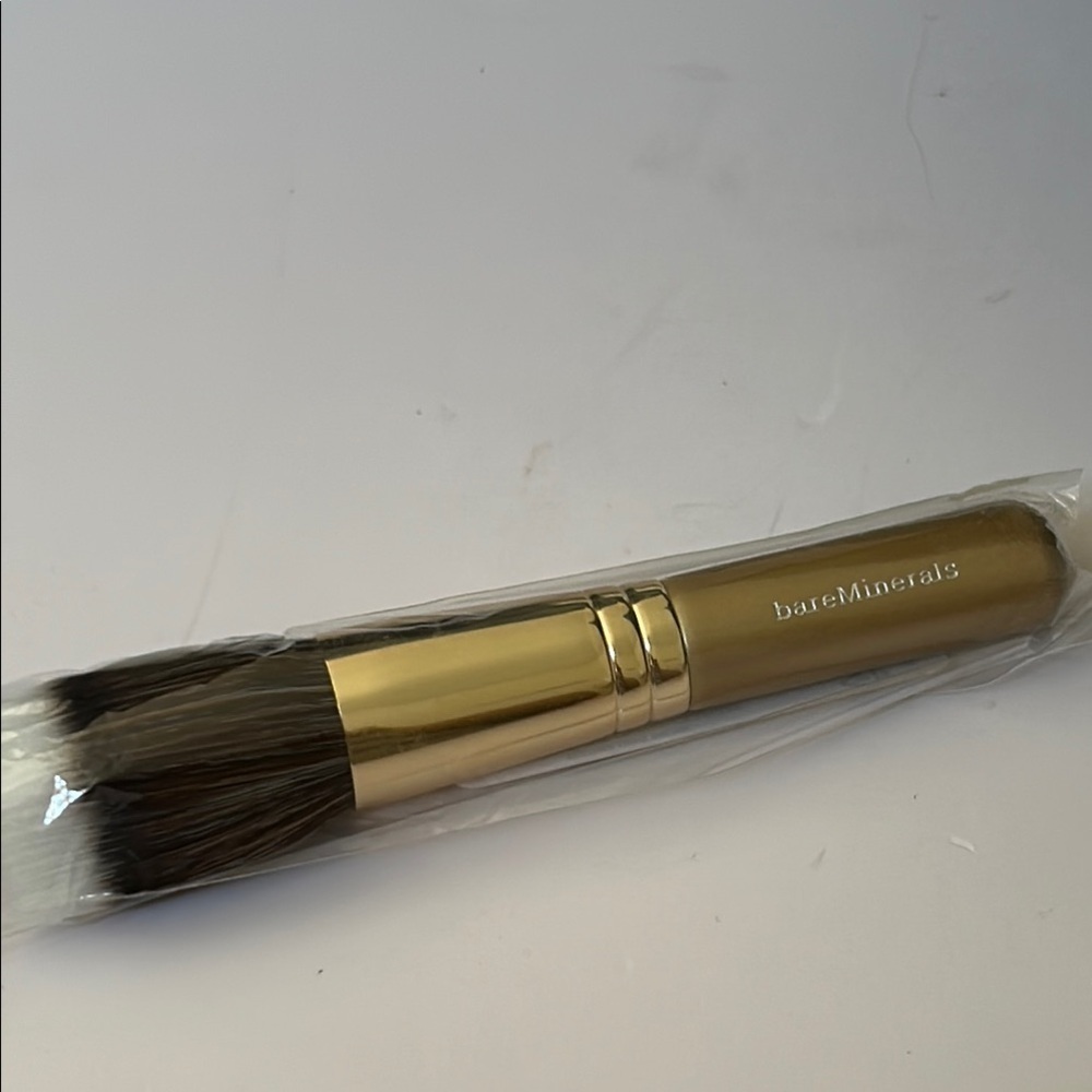 bareMinerals Feather Light Brush with Gold Handle - SEALED